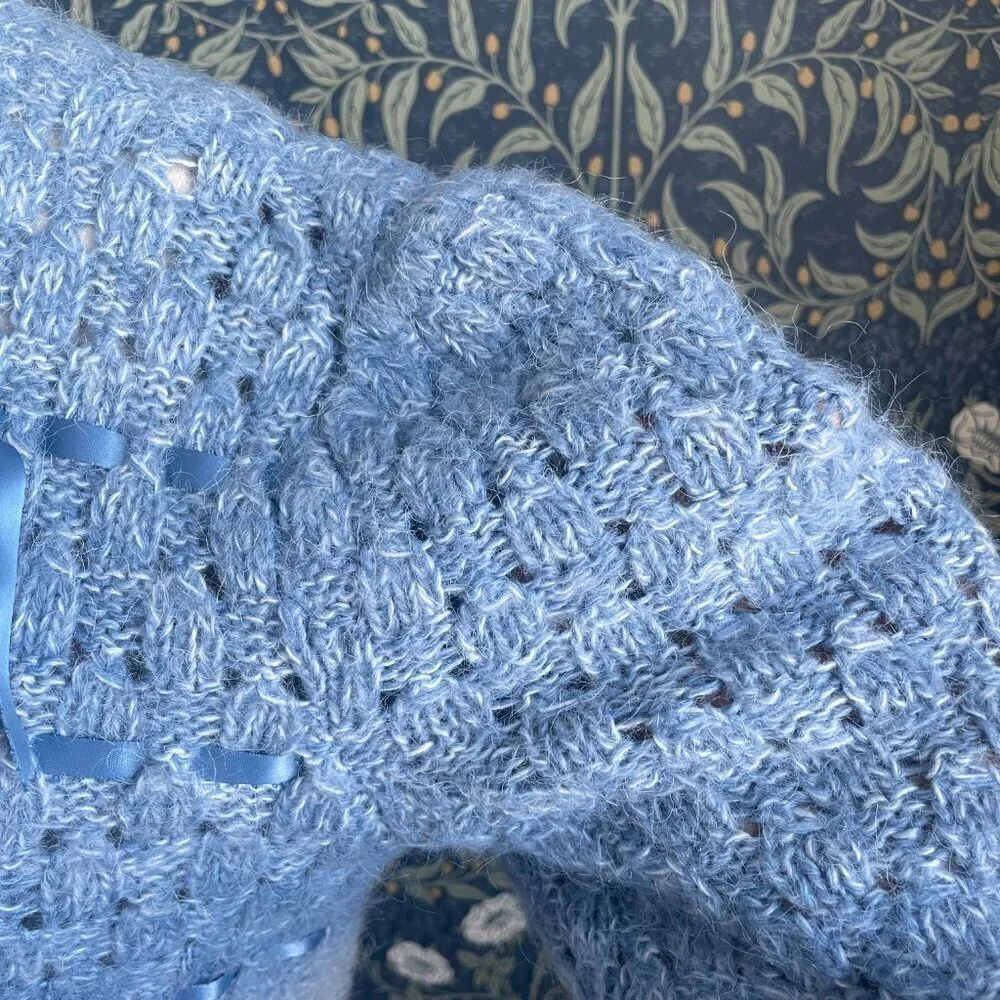 Vintage Silhouette Hand Knitted Short Sleeve Sweater with Basket Weave - Picture 3 of 10